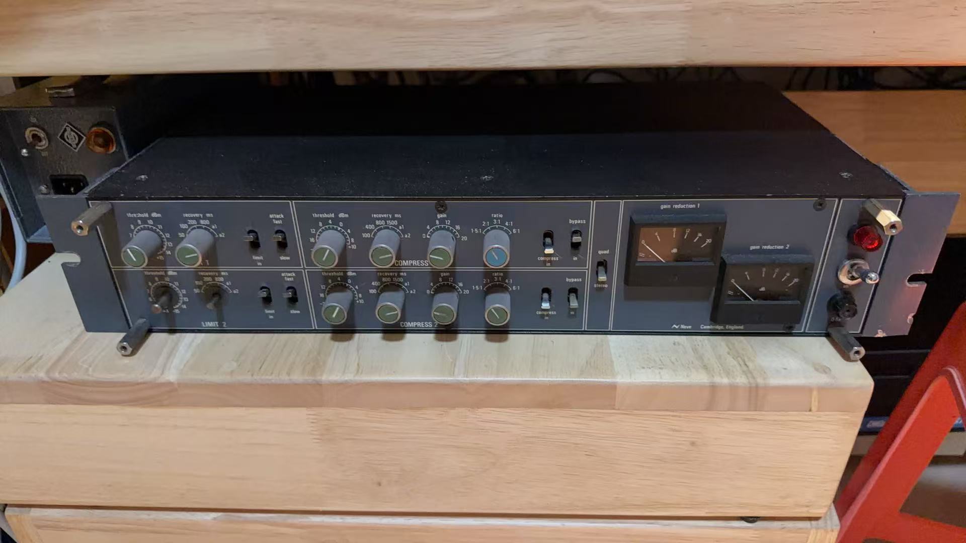 The vintage neve 33609 replaces metal knobs , 33609 metal knob